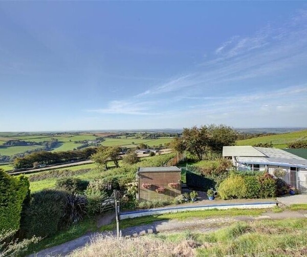 18 Acres, Kennels, Cattery and Pet Cremation service - Cornwall Photo 4