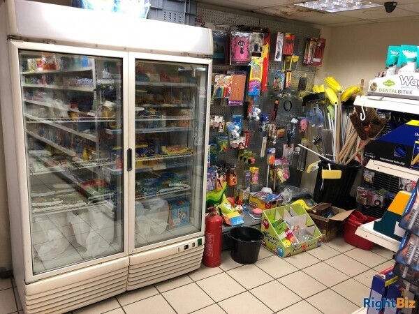 Post Office & Convenience Store with 2 Bed Accommodation in Beautiful Village Location Photo 4