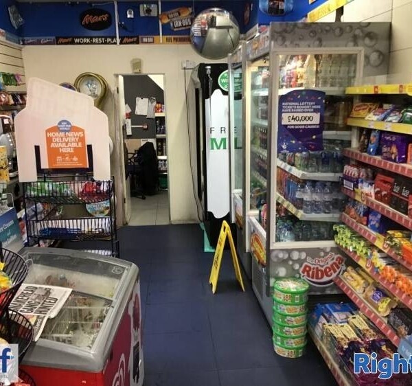 CONVENIENCE STORE IN HIGHLY SOUGHT AFTER PENARTH Photo 4