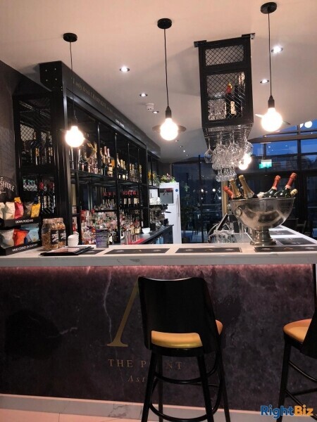 Thriving turnkey business in a stunning state of the art complex with other restaurants Photo 5