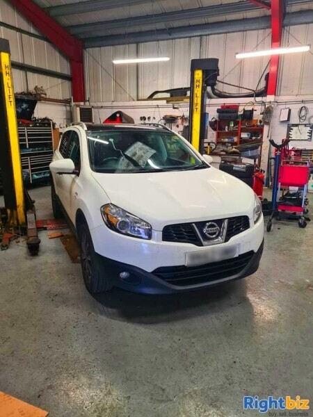Freehold: Established Car Saab Specialist Garage and Mot testing Centre in Prime Location Photo 4