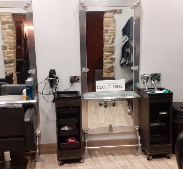 IMMACULATE HAIR SALON, SOUTH YORKSHIRE - OUTSTANDING AFFLUENT LOCATION Photo 4