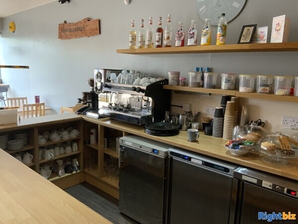 Leasehold cafe and takeaway Southampton area close to the new forest. Prime location. Photo 4