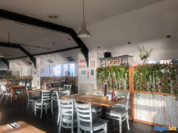 Bar / Restaurant In Desirable Seaside Location Photo 4