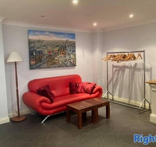 Well established cafe/bistro for sale. Photo 4