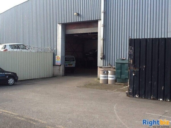 A HIGHLY REPUTABLE MOT STATION & SERVICING PROVIDER Photo 4