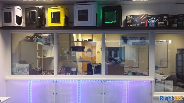 BUSY HIGH STREET IT REPAIR SHOP FOR SALE Photo 4