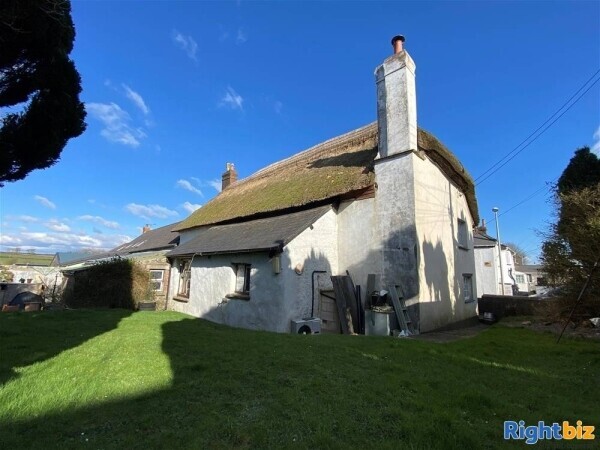 Under Offer: Grade II Listed 17th Century Thatched Village Inn For Sale in Barnstaple Photo 4
