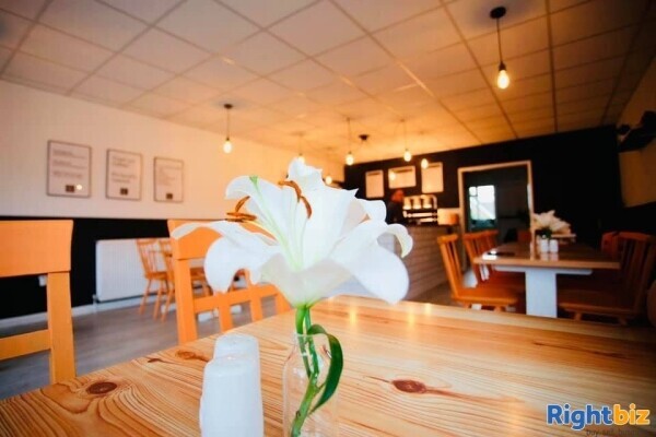 Cafe for sale in Nottingham Photo 4