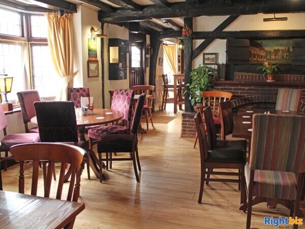 ESSEX - RESIDENTIAL CHELMSFORD PUB Photo 4