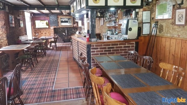 DEVON - DEVON/DORSET BORDER INN Photo 4