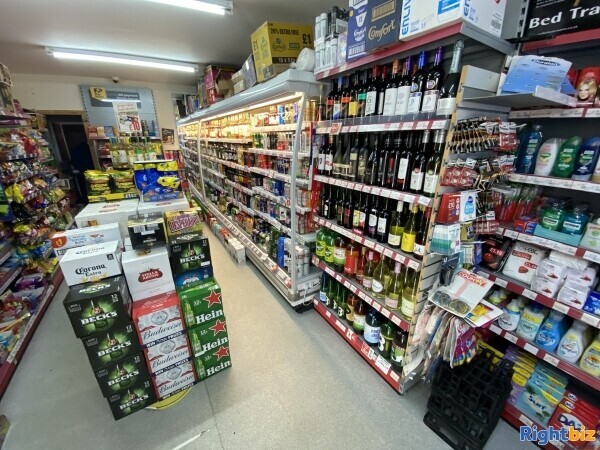 Convenience Store & Off Licence Freehold/Leasehold with Accommodation in Stockton-on-Tees Photo 4
