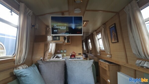 Canal Boat Hiring Business and Holiday Business for Sale in Market Bosworth, Fully Equipped Photo 4