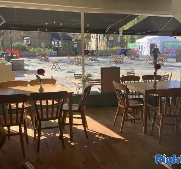 Cafe & Sandwich Bars For Sale in Barnoldswick Photo 4