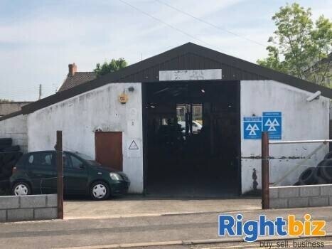 Longstanding Garage Specialising in MOTs, Servicing and Repairs based in Somerset Photo 4