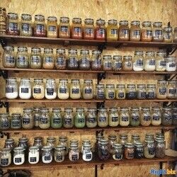 Plant Based Cafe & Herb + Spices outlet Photo 4