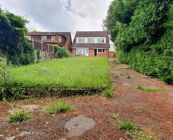 FORMER CHILDCARE FACILITY WITH 4/5 BEDS WITH C2 PLANNING (CHILDCARE) AVAILABLE ON FRI LEASE Photo 4