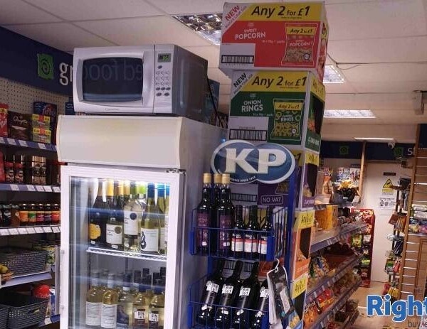 Long-Standing Convenience Store for Sale in Llandudno Photo 4