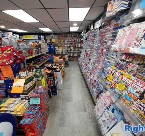Newsagents For Sale in Doncaster Photo 4