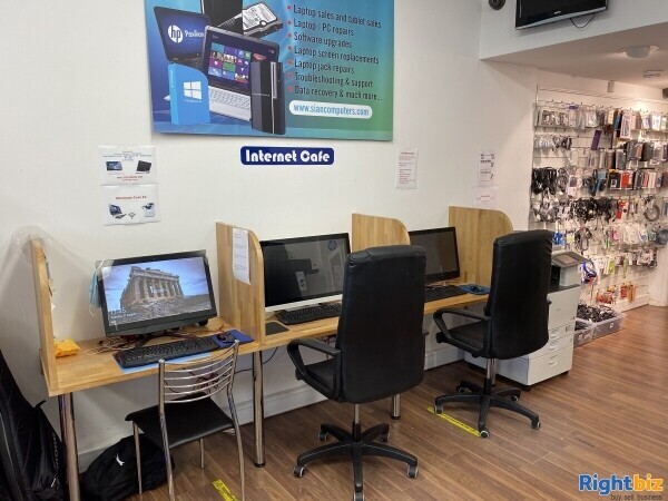 REPUTABLE LAPTOP REPAIR SPECIALIST Photo 4