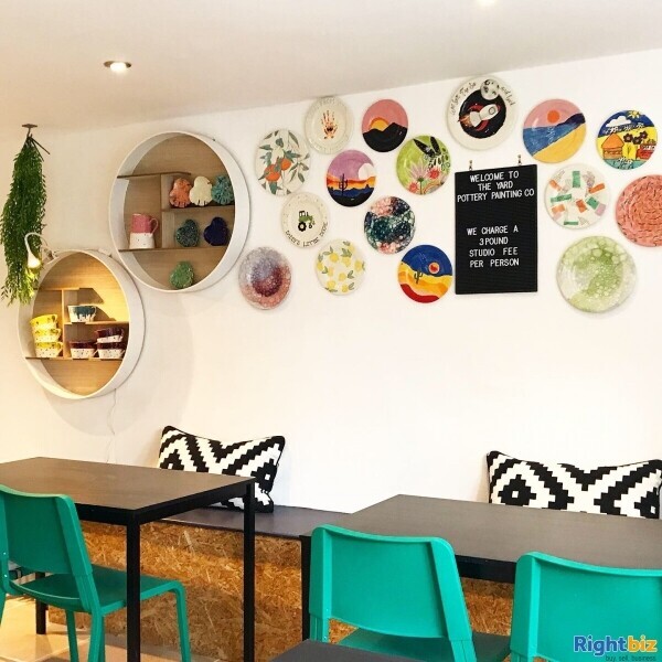 Beautiful Cotswold Lifestyle Pottery Cafe in Stow-on-the-Wold Photo 5