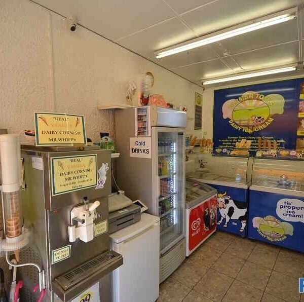 Sandwich Takeaway on Brixham Quay Photo 4