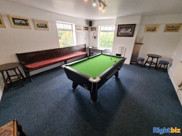 Well Presented Free of Tie Town Centre Public House For Lease Photo 4