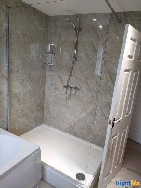 GLOUCESTERSHIRE - COTSWOLD STONE VILLAGE CENTRE INN REFURBISHED TO HIGH STANDARD WITH FIVE LETTING Photo 4