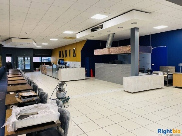 Large Restaurant in Warrington Photo 4