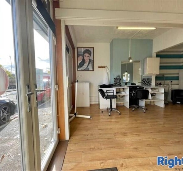 Hair Salons For Sale in Liversedge Photo 4