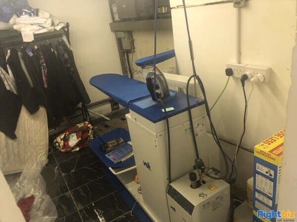 Launderettes and linens shop for sale in london Photo 4