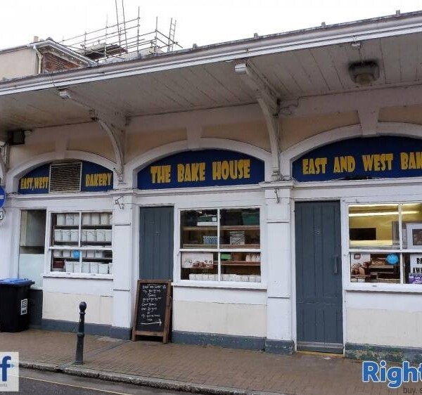 RETAIL & WHOLESALE BAKERY Photo 4