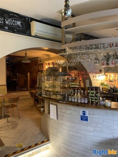 Cafe & Sandwich Bars For Sale in Windermere Photo 4