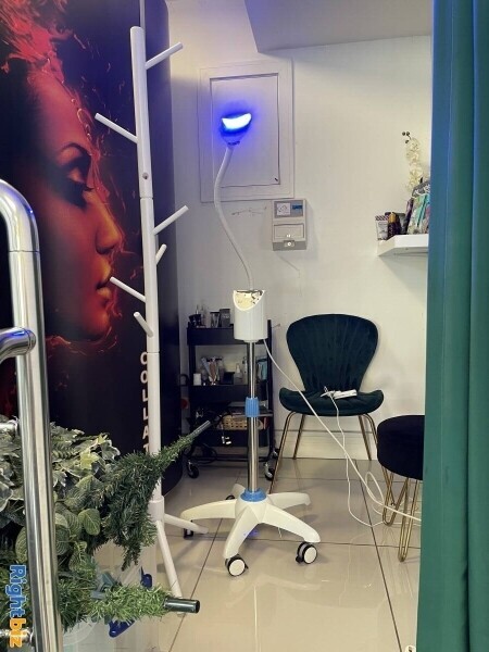 Barber/Hairdresser/Beauty Salon shop available to let in Barnet North London Photo 4