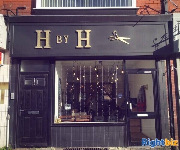 Salon set up for sale in Cheshire / Manchester, Leasehold. Photo 5
