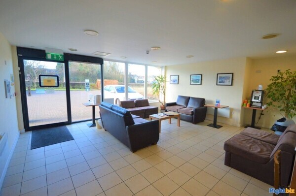 Highly profitable 24 bedroom budget hotel business located in South East Scotland. (ref 1434) Photo 4