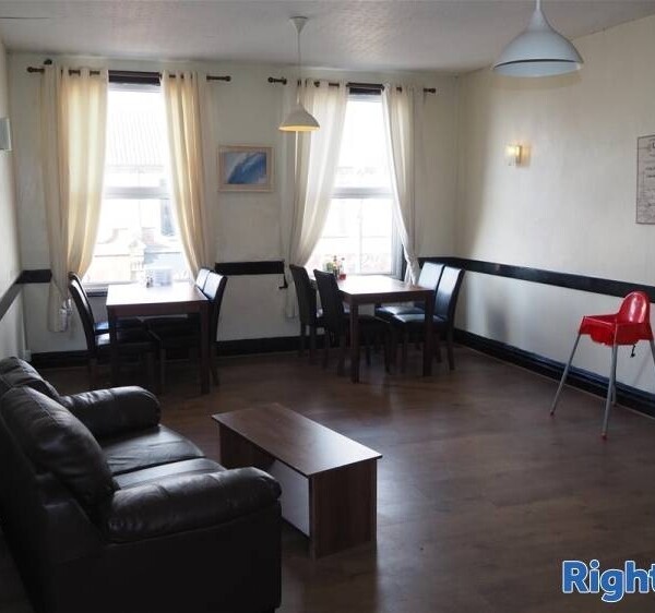 Cafe & Sandwich Bars For Sale in Normanton Photo 4