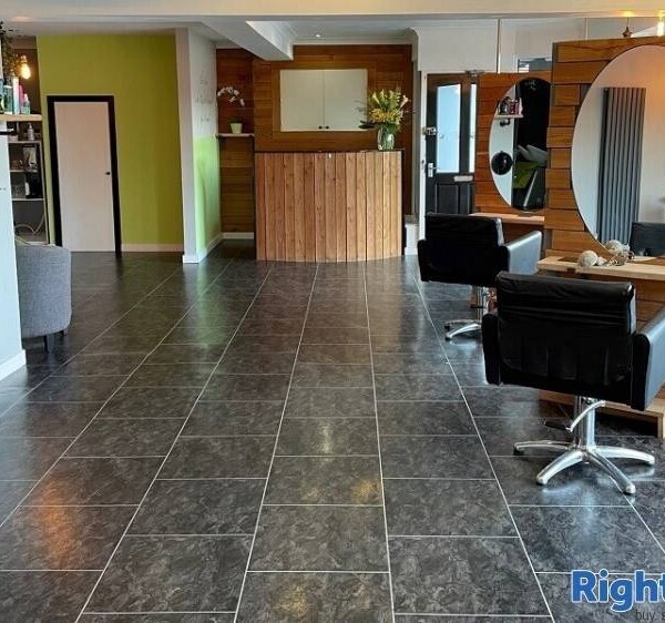 Reputable Hair Salon For Sale Photo 4