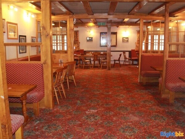SHROPSHIRE - SUBSTANTIAL GEORGIAN INN Photo 4