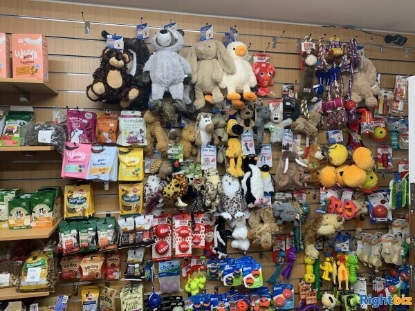 Leasehold Pet Shop in Popular Coastal Town Photo 4
