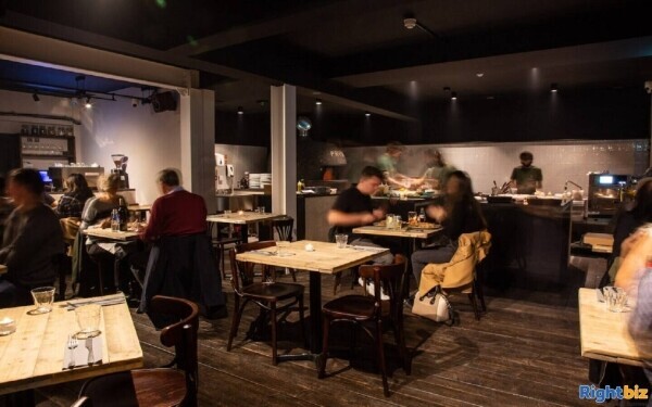 Popular Modern Italian Restaurant & Bar Business Photo 4