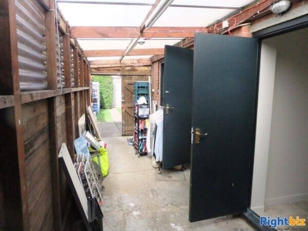 For Sale - Freehold Commercial Mixed-Use Property - Vacant Possession - Hook, Hants Photo 4