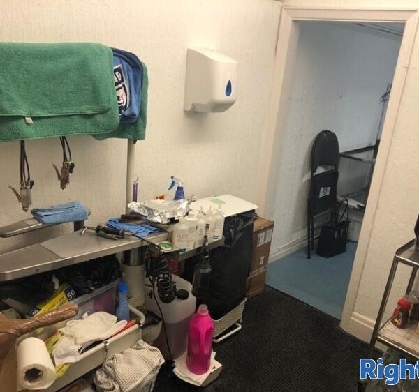 Very well established Dry Cleaning business for sale. Photo 4