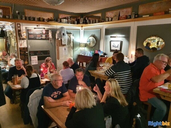 Micropub by the sea for sale in Sandgate, Kent Photo 4
