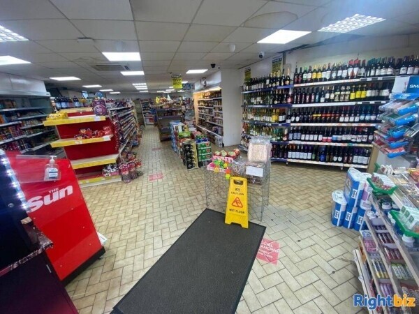 Barry, Wales - Lease Hold Convenience Store (NWP618) Photo 4