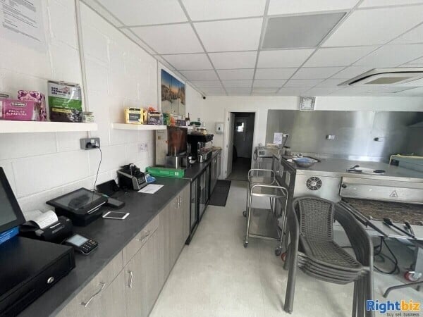 LeaseHold Bakery or Pizza Shop Premises For Sale In Hayes London Photo 4