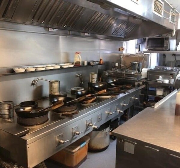 Leasehold Chinese Restaurant & Takeaway Located In Hayle Photo 4