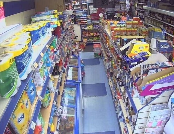 Portsmouth, Hampshire-Convenience Store With Flat(NWP2862) Photo 4