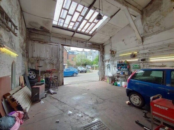 Leasehold Repair & Service Garage in St Leonards Photo 4