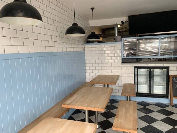 Freehold class 3 Hot Food Take Away with some seating in Millport (ref 1485) Photo 4